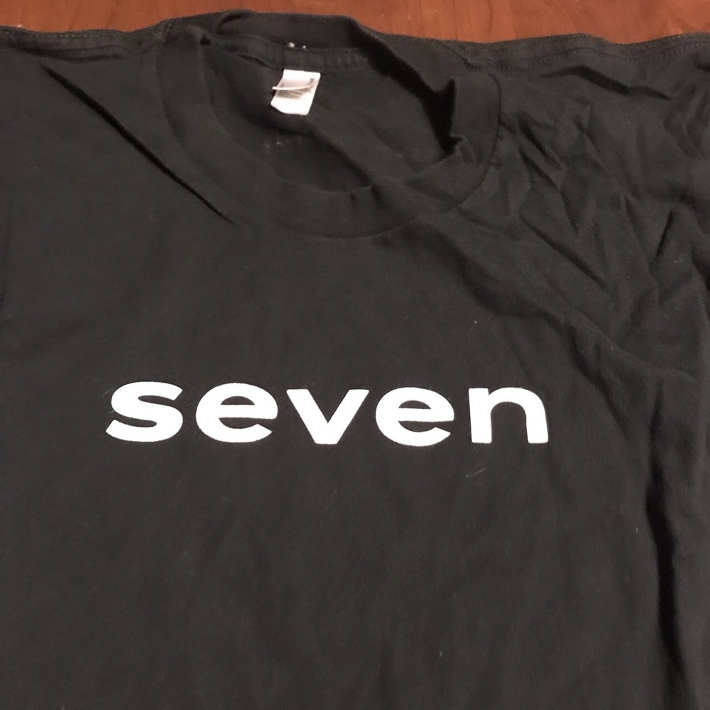 Seven shirt